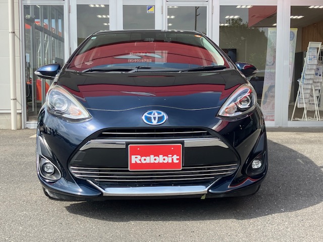 トヨタ　アクア　S1枚目