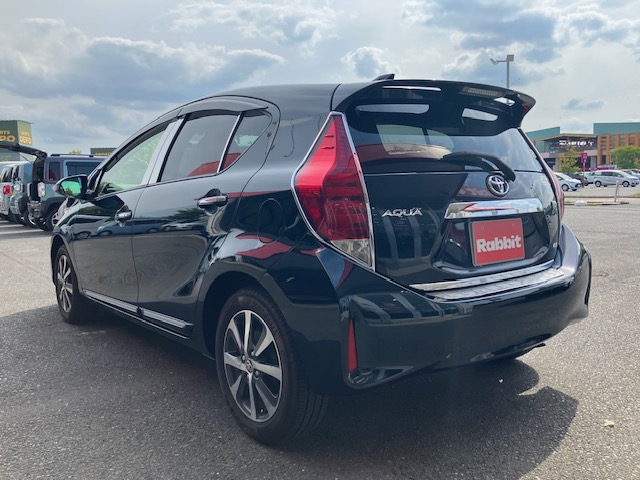 トヨタ　アクア　S4枚目