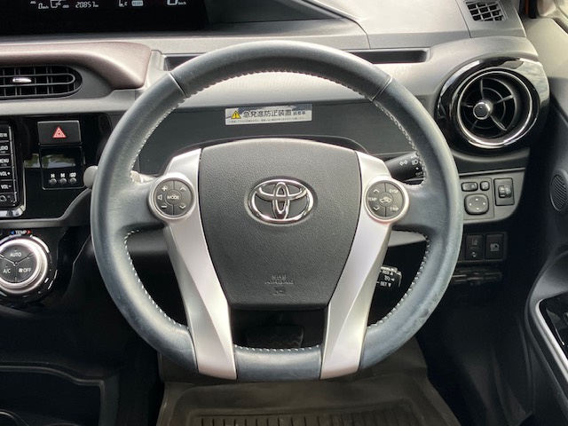 トヨタ　アクア　G10枚目