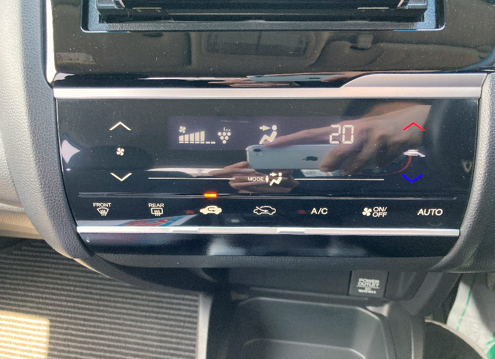ホンダ フィット 1.3G-F レンタアップ17枚目