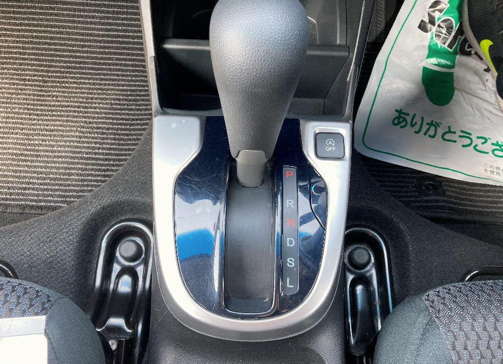 ホンダ フィット 1.3G-F レンタアップ18枚目