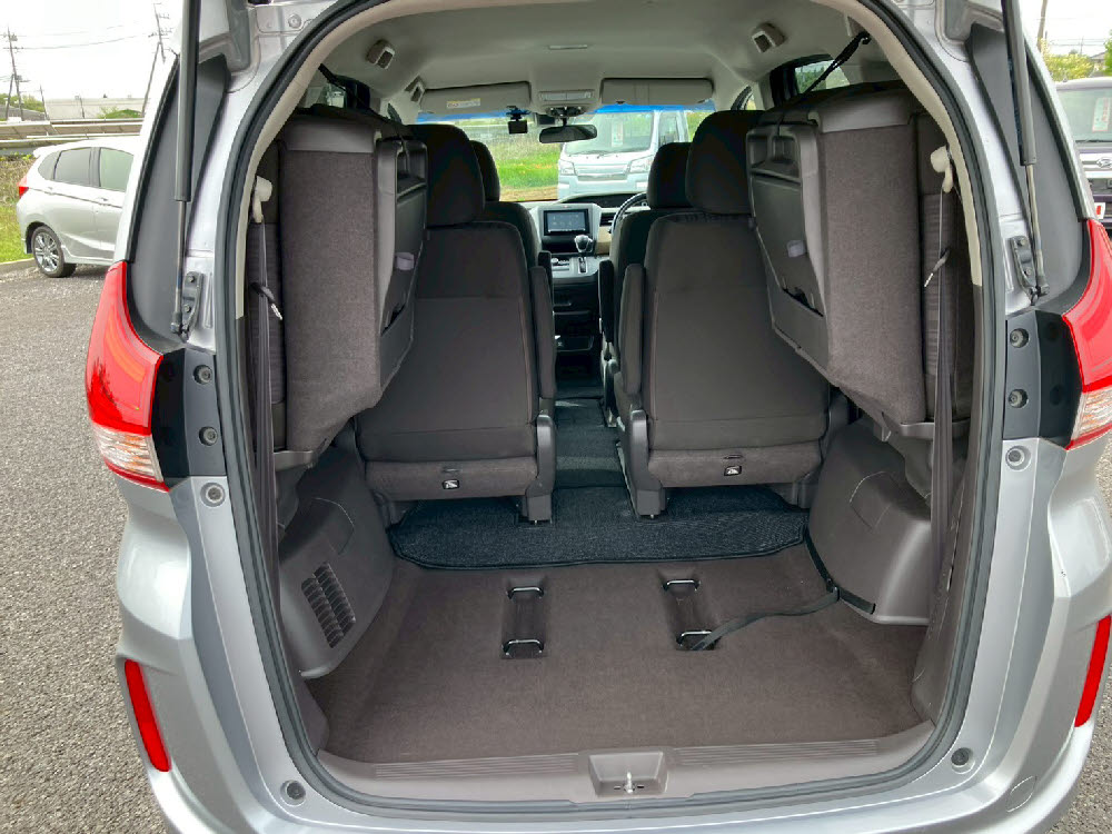 ホンダ　フリード　G・Honda SENSING　レンタアップ9枚目