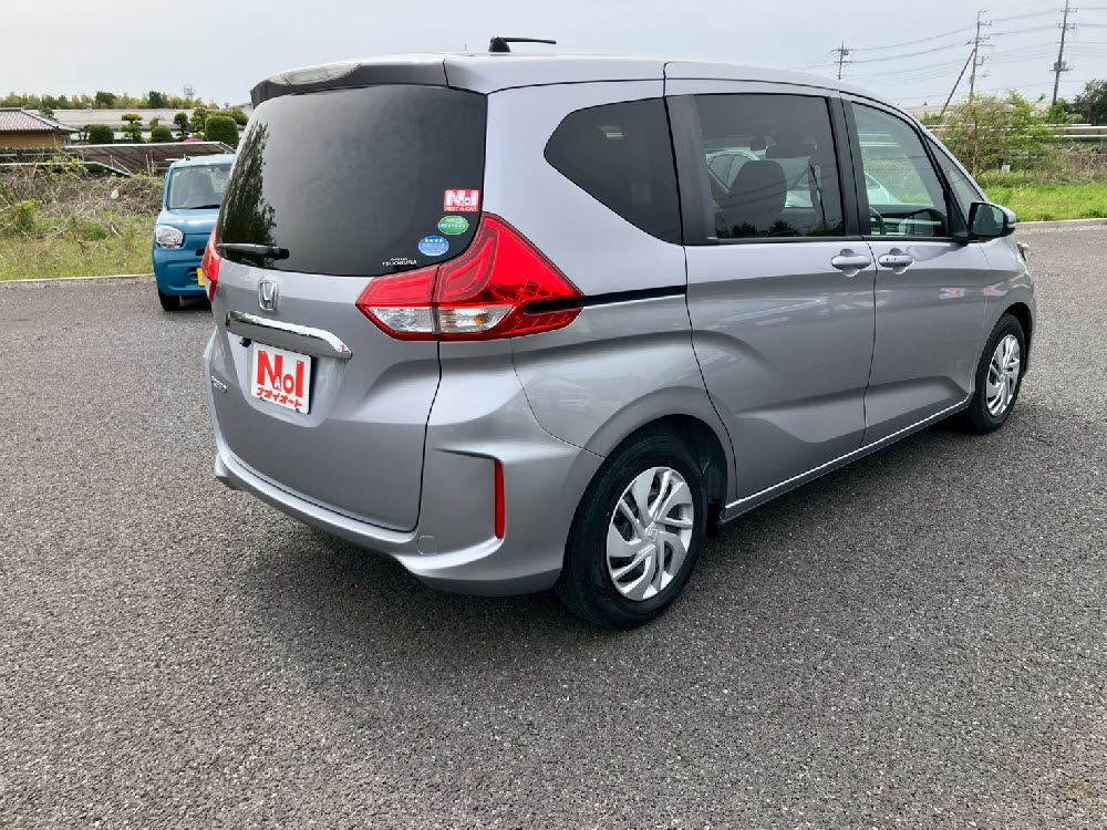 ホンダ　フリード　G・Honda SENSING　レンタアップ4枚目
