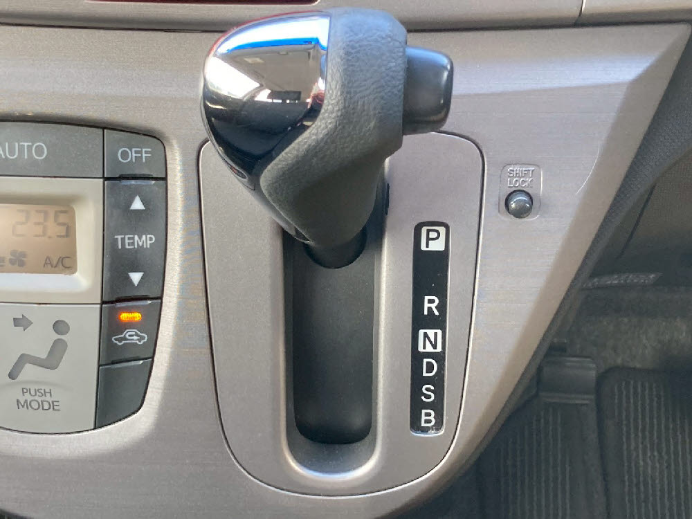 ダイハツ　ムーヴカスタム　Xリミテッド17枚目