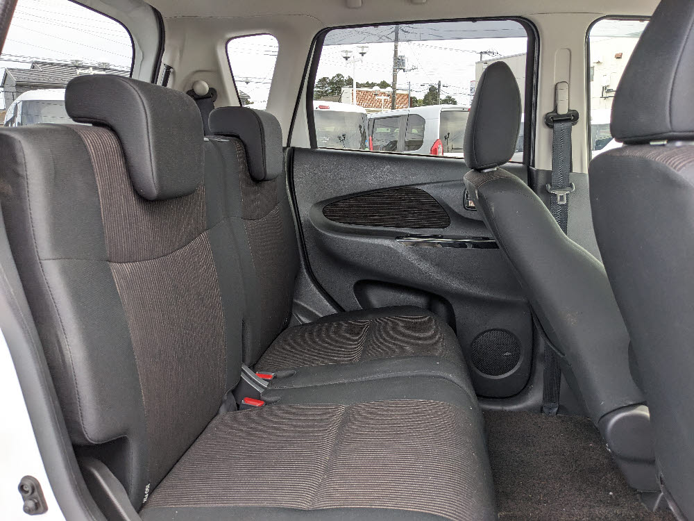 ニッサン　デイズ ハイウェイスターG12枚目