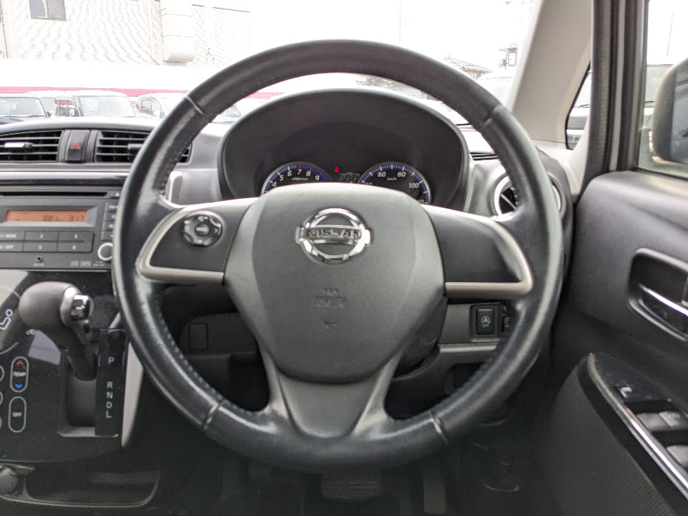 ニッサン　デイズ ハイウェイスターG14枚目