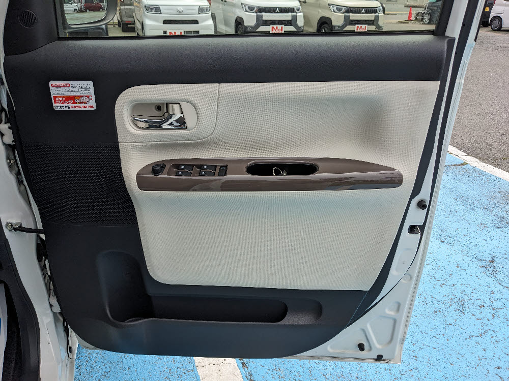 ダイハツ　ムーヴキャンバスXメイクアップLTDSAⅢ14枚目