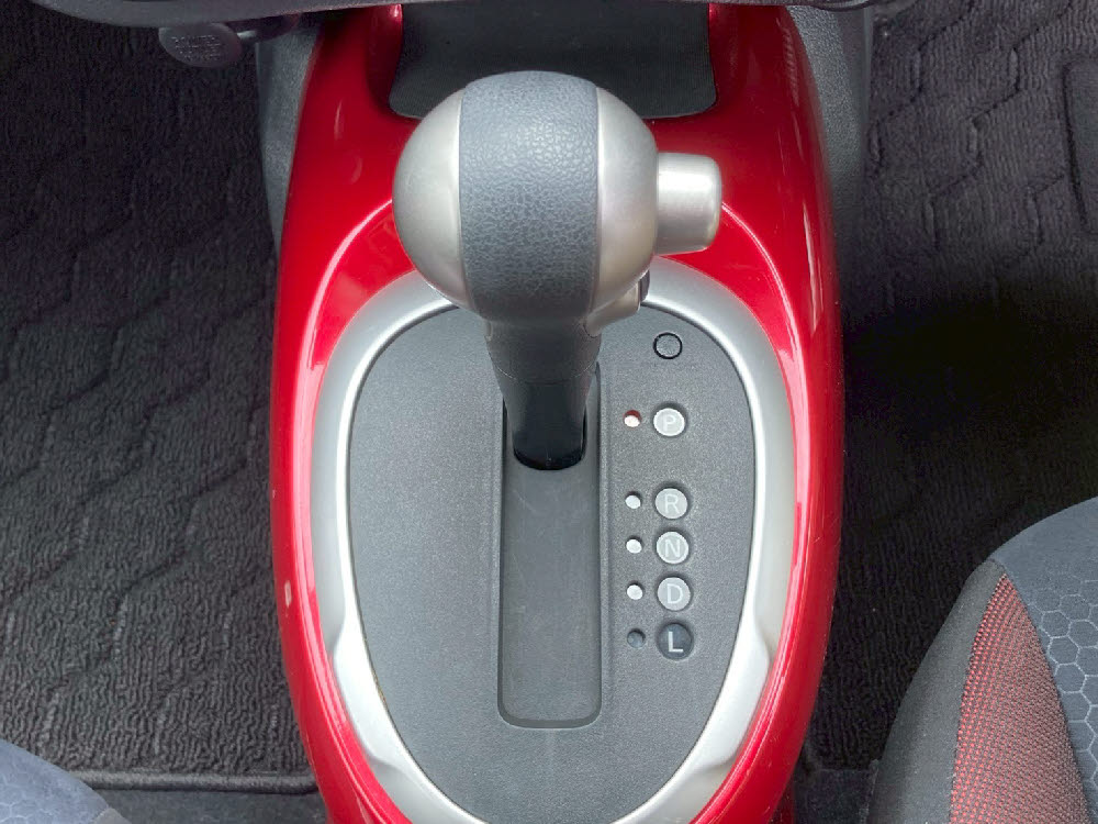 ニッサン　ジューク　15RXタイプ16枚目