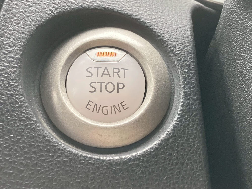 ニッサン　ジューク　15RXタイプ18枚目