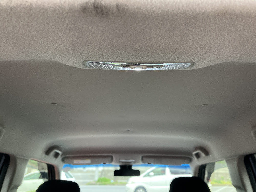 ホンダ　Ｎ ＯＮＥ　プレミアム　2トーンカラースタイル10枚目