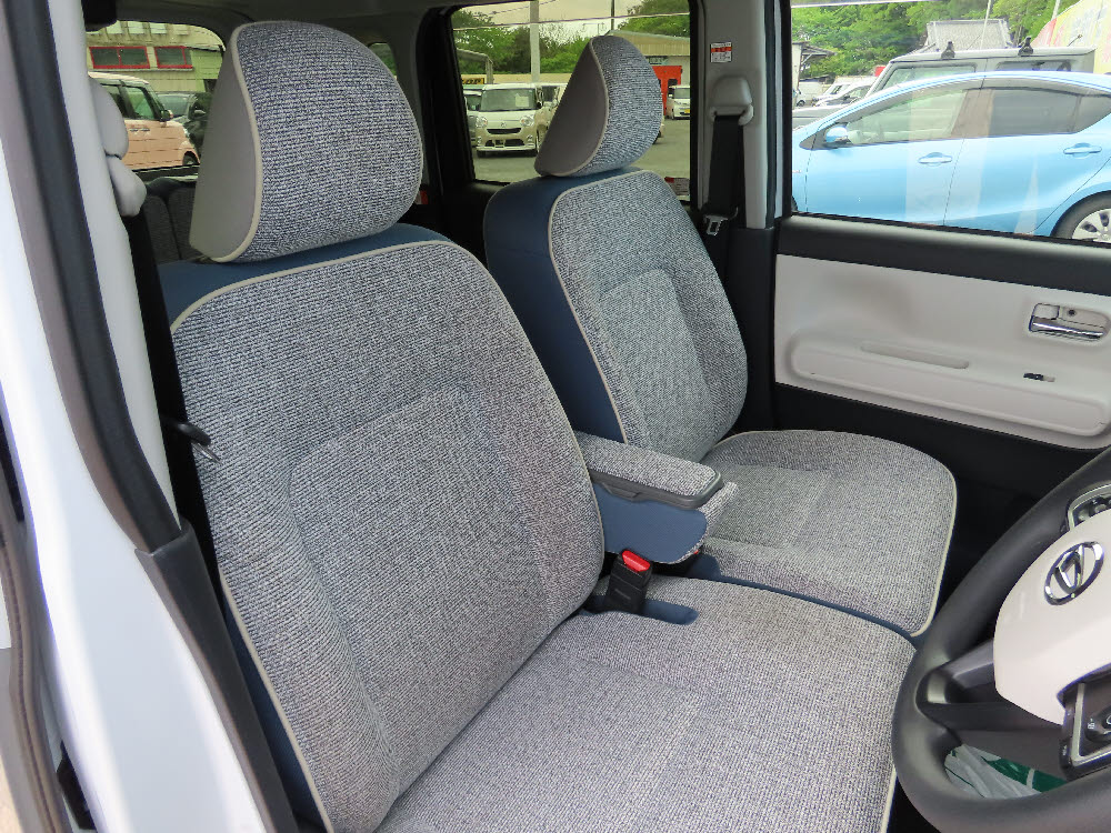 ダイハツ　ムーヴキャンバス　ストライプス　Gターボ9枚目