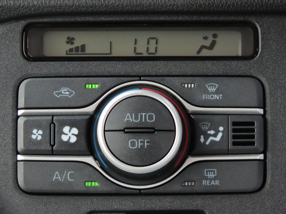 ダイハツ　ムーヴキャンバス　ストライプス　Gターボ12枚目