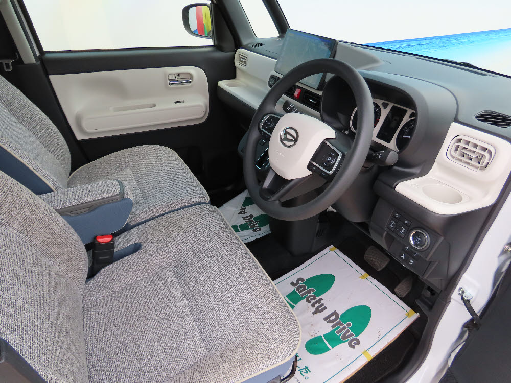 ダイハツ　ムーヴキャンバス　ストライプス　Gターボ8枚目