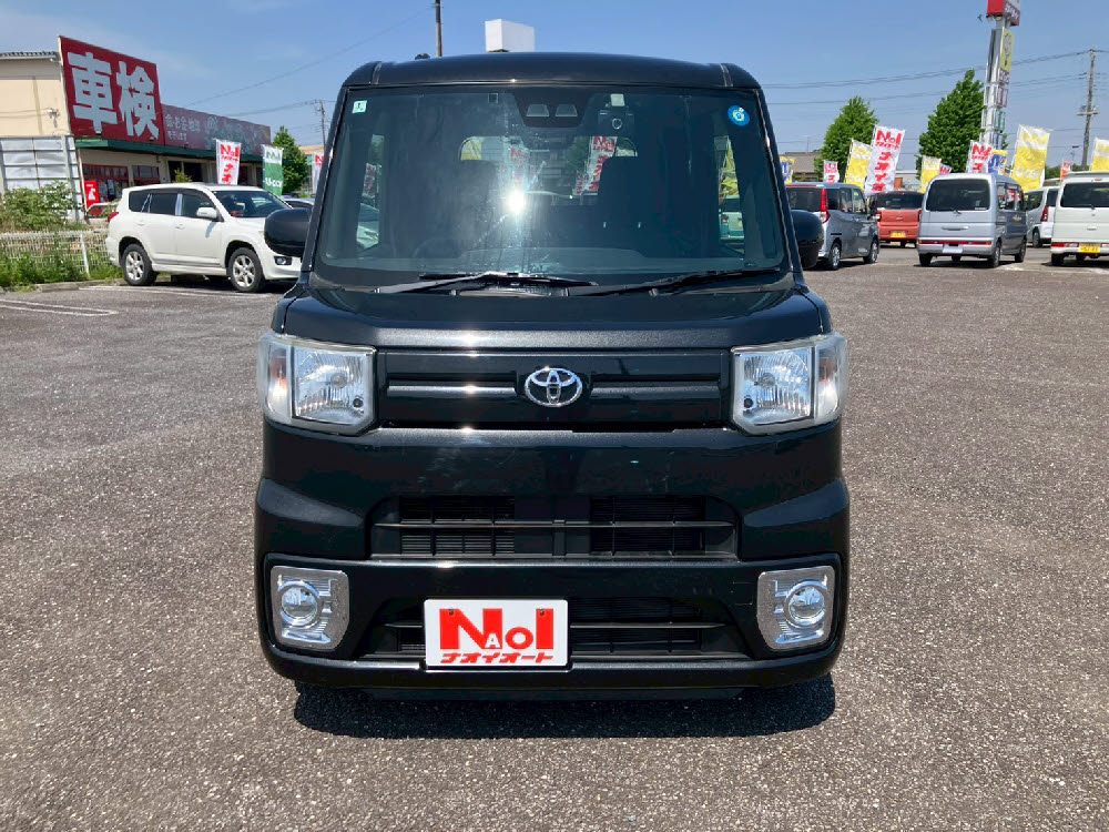 トヨタ　ピクシス メガ　L-SAⅢ1枚目