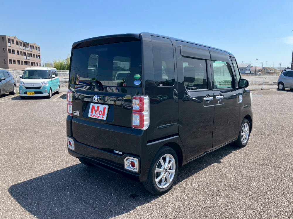 トヨタ　ピクシス メガ　L-SAⅢ4枚目