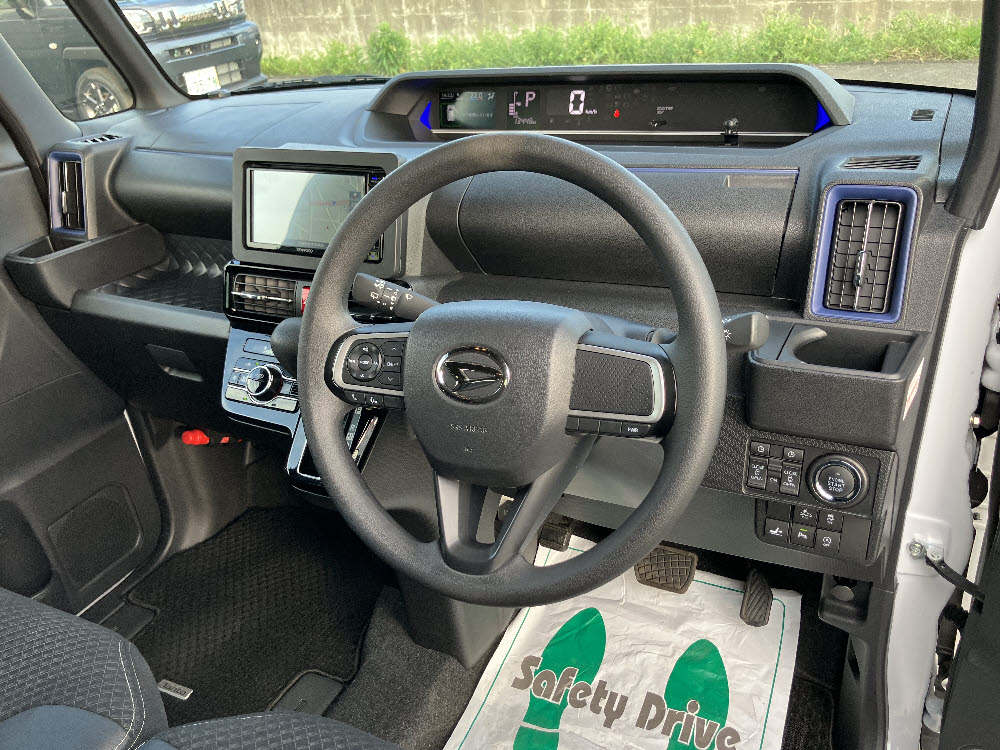 ダイハツ　タントカスタム　X スタイルセレクション9枚目