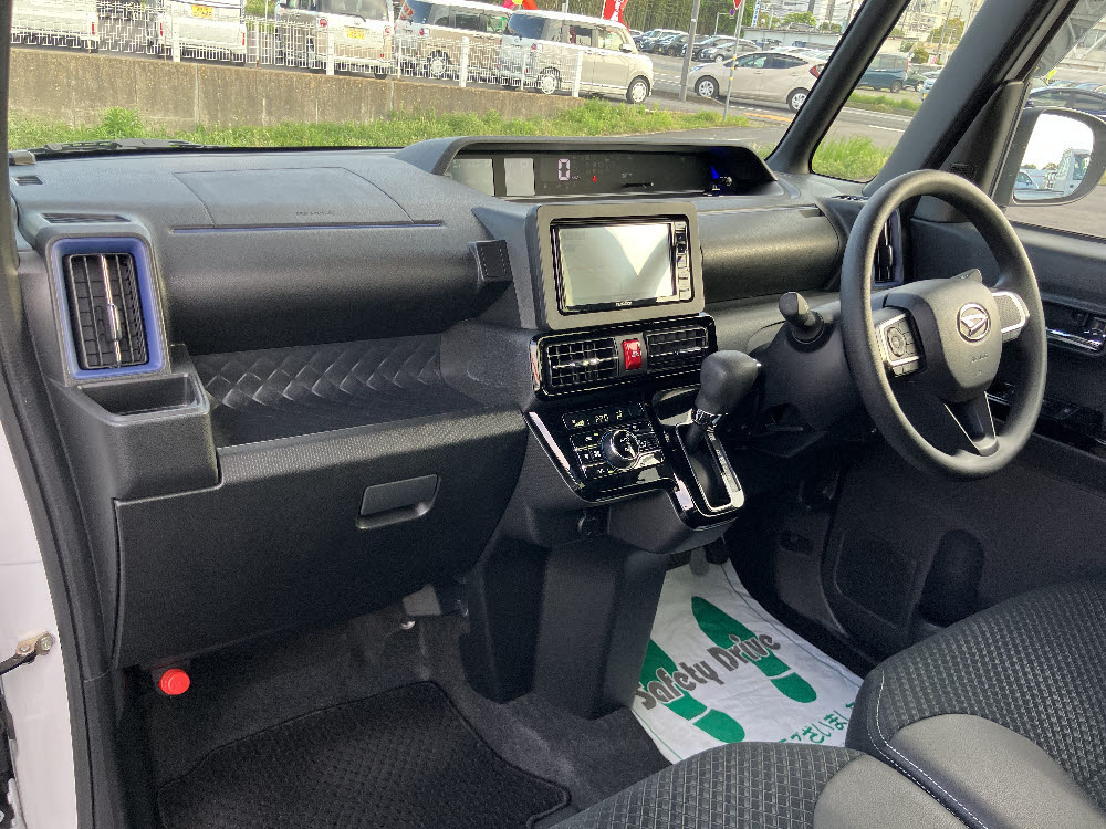 ダイハツ　タントカスタム　X スタイルセレクション8枚目