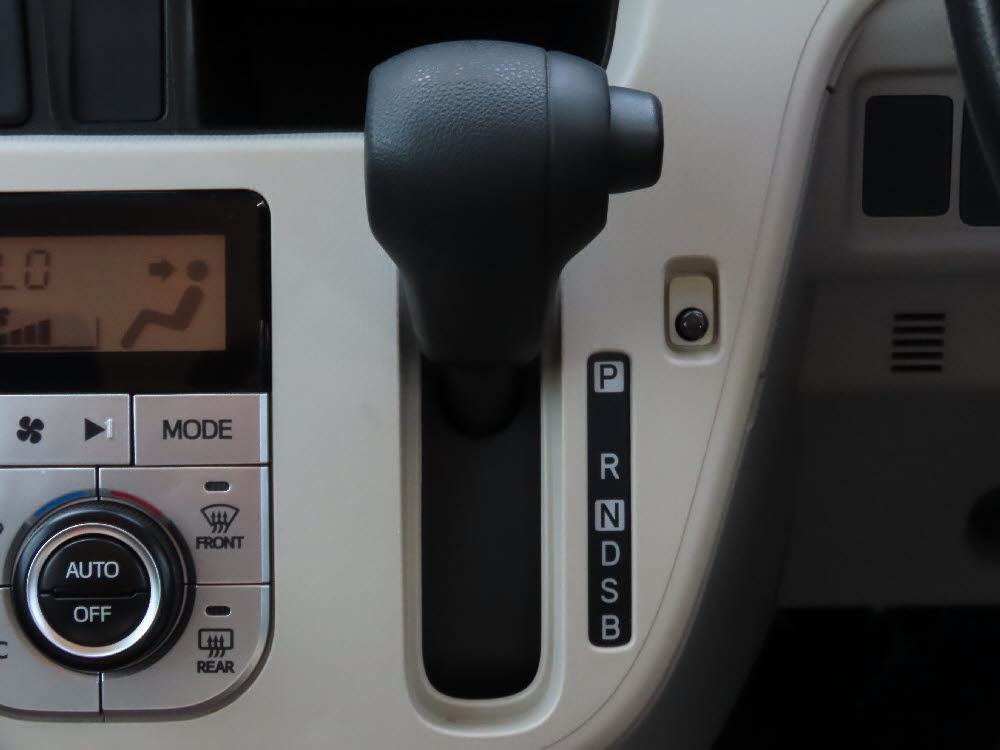 ダイハツ　ムーヴ　Xリミテッド　SAⅢ13枚目