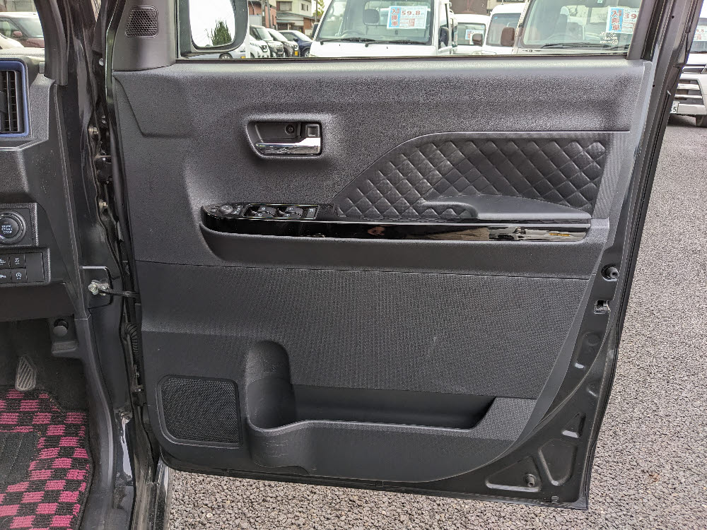 ダイハツ　タントカスタム　X15枚目