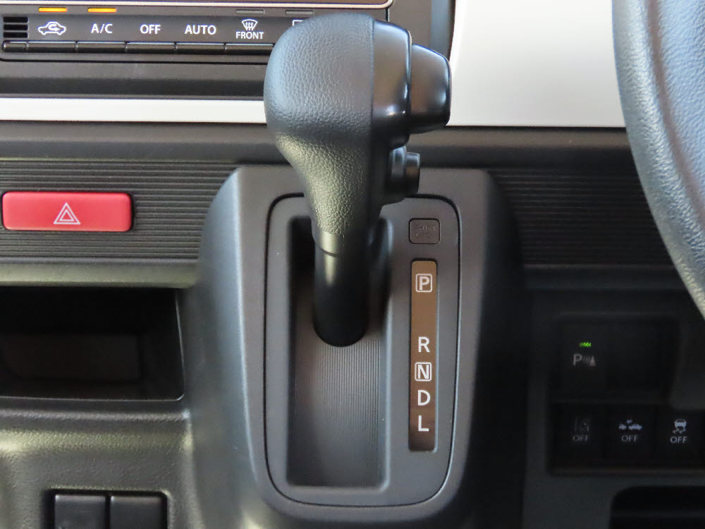 スズキ スペーシア HYBRID G13枚目