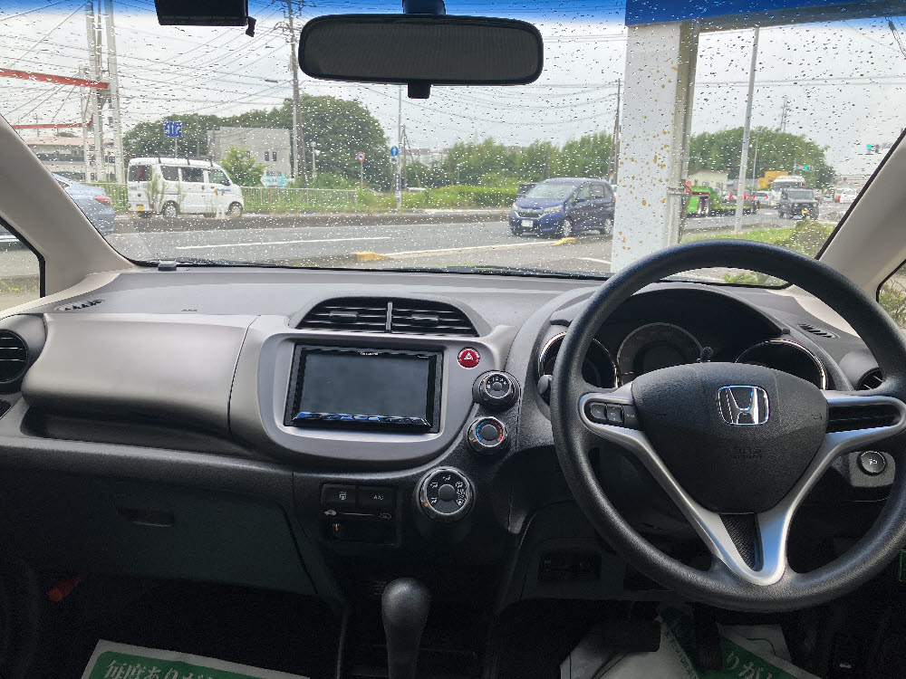 ホンダ　フィット 13Gスマートセレクション9枚目