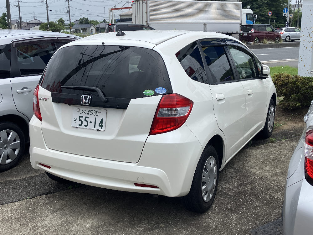 ホンダ　フィット 13Gスマートセレクション3枚目