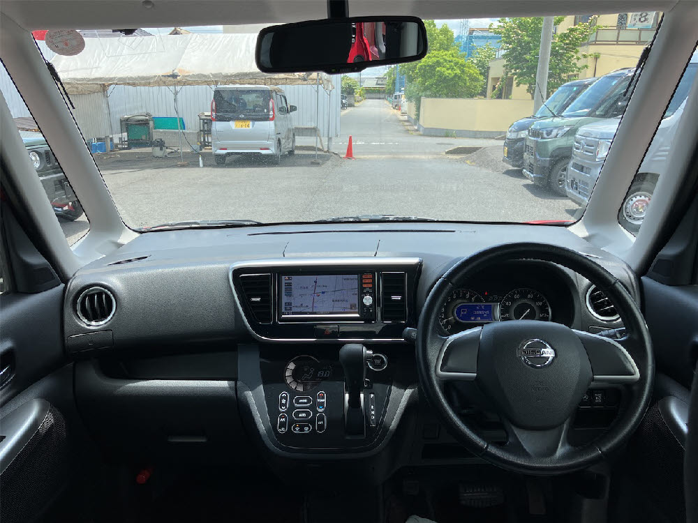 ニッサン デイズルークス ハイウェイスターX6枚目