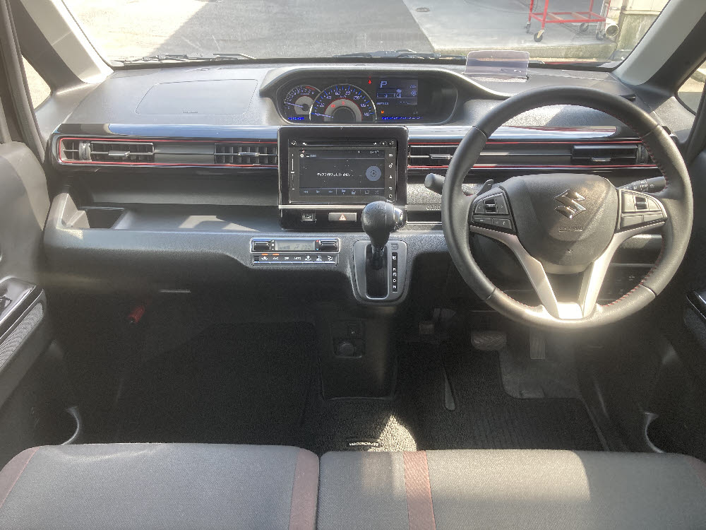 スズキ ワゴンR スティングレー HYBRID T11枚目