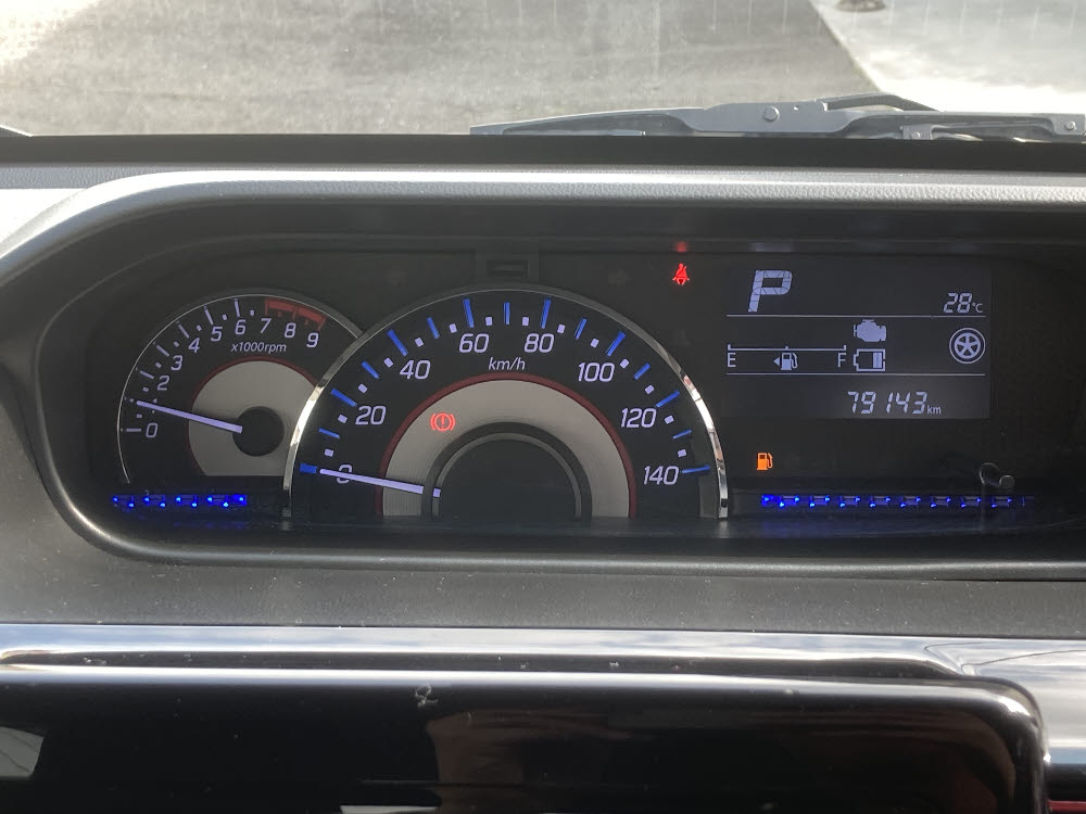 スズキ ワゴンR スティングレー HYBRID T13枚目