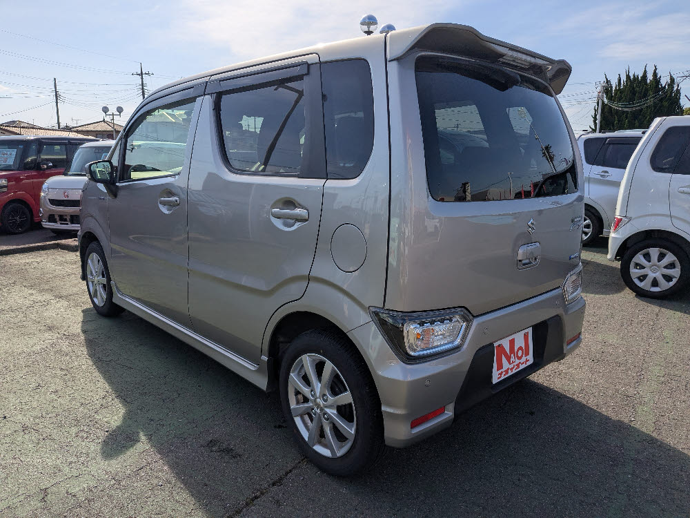 スズキ ワゴンR カスタムZ HYBRID ZX5枚目