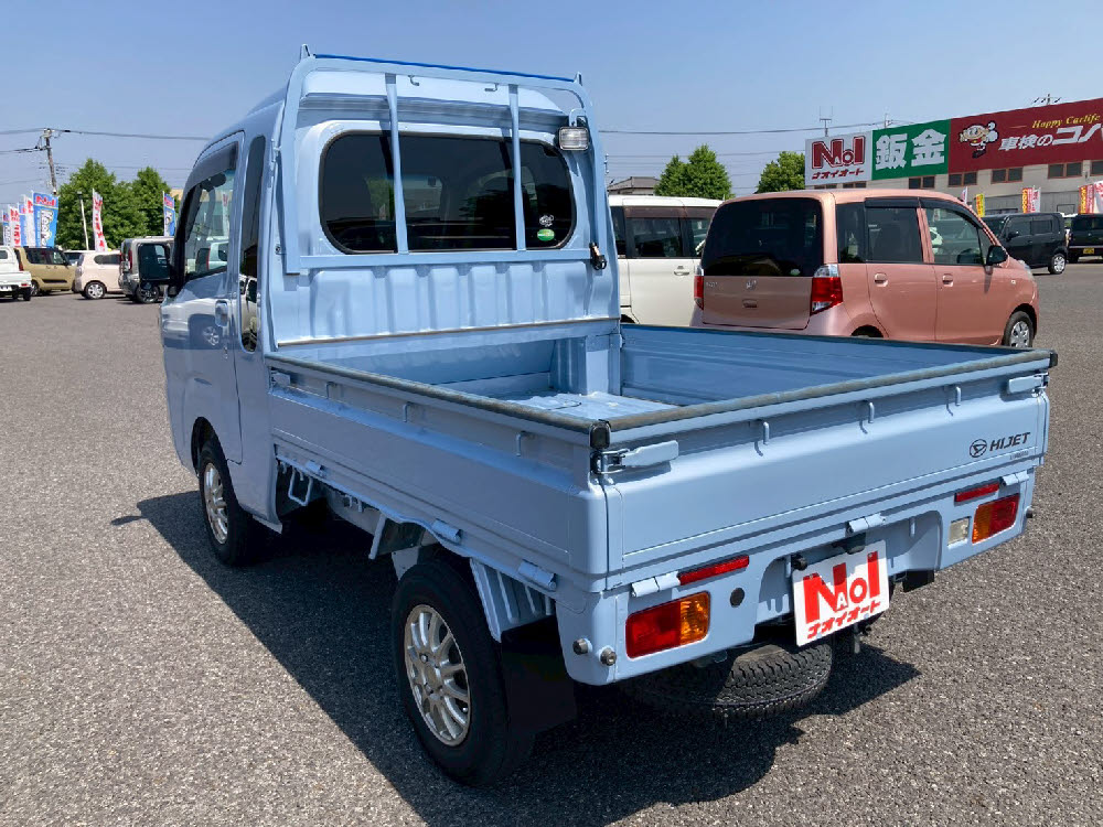 ダイハツ　ハイゼットＴジャンボ　SAⅢ　4WD　AT6枚目