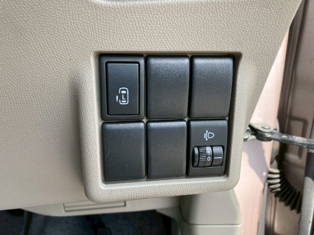 ニッサン　ルークス　G15枚目