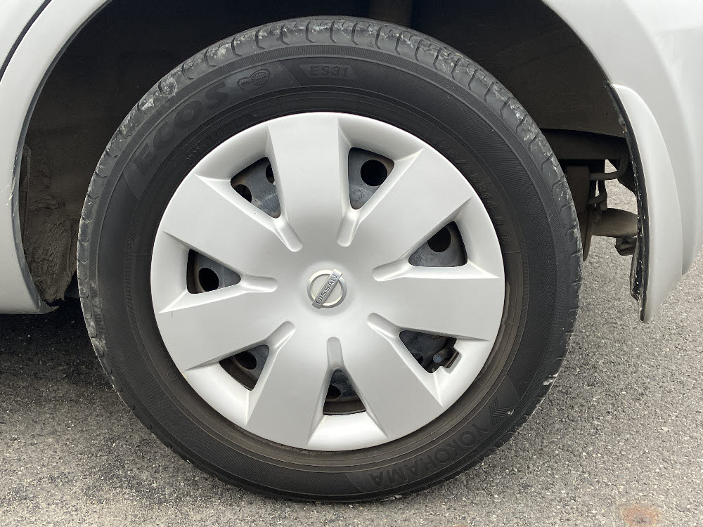 ニッサン ノート 16X 5MT6枚目