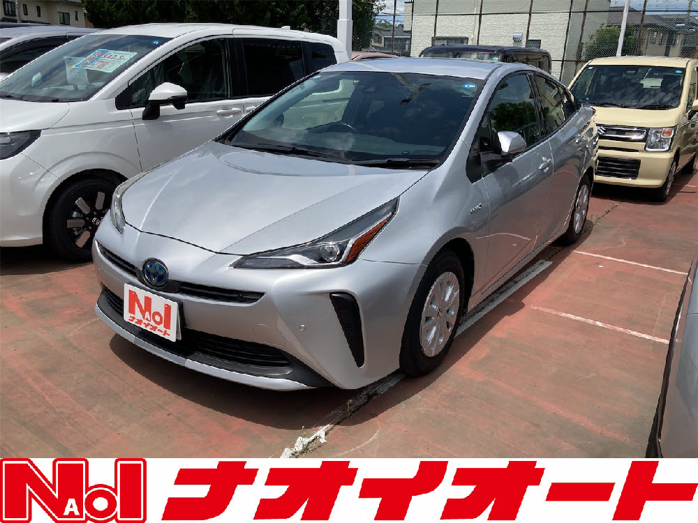 トヨタ　プリウス　S0枚目