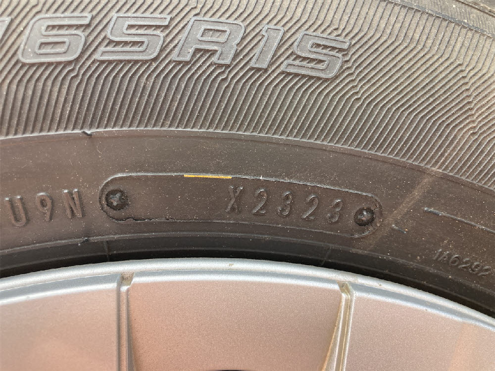 トヨタ　プリウス　S6枚目