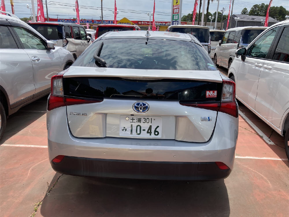 トヨタ　プリウス　S7枚目