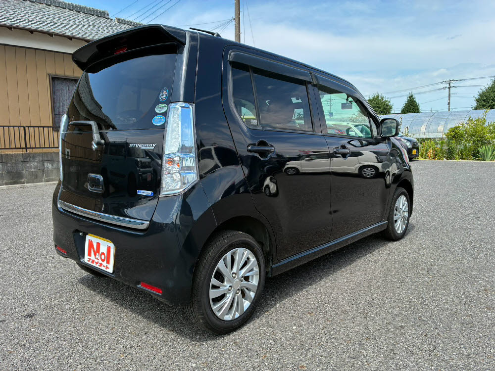 スズキ ワゴンRスティングレー X4枚目