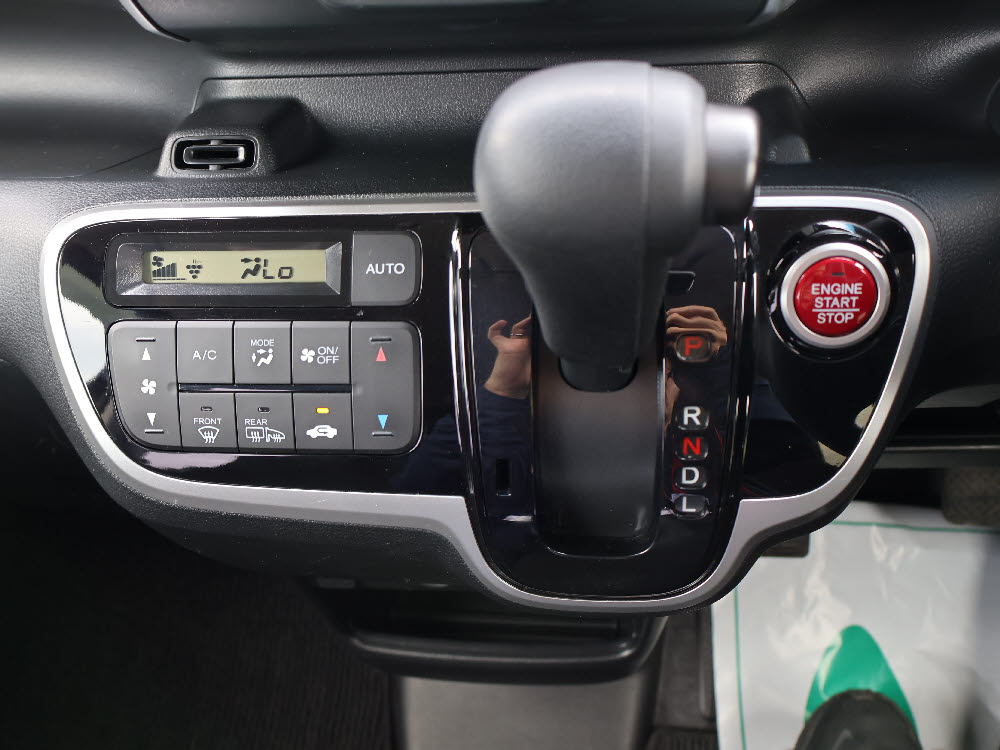 ホンダ N BOX G SSパッケージ16枚目