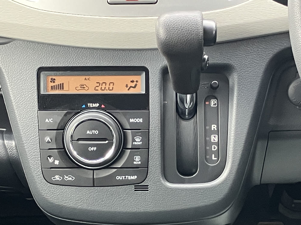 スズキ ワゴンR FX16枚目