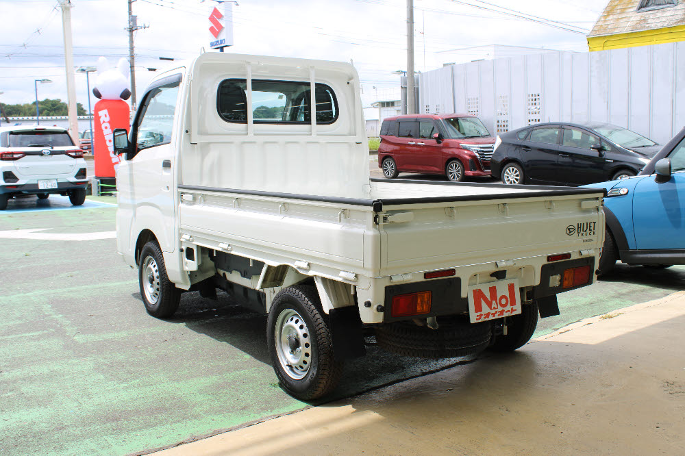 ダイハツ ハイゼットトラック スタンダード 4WD MT6枚目