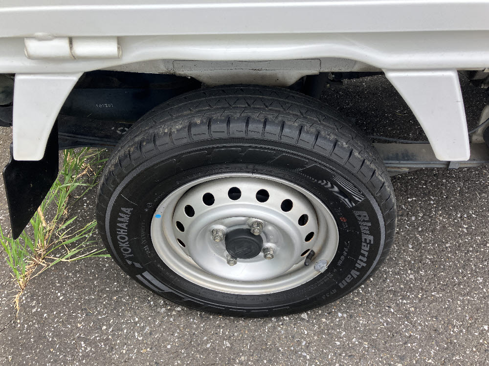 スズキ　キャリートラック　KC 4WD MT11枚目