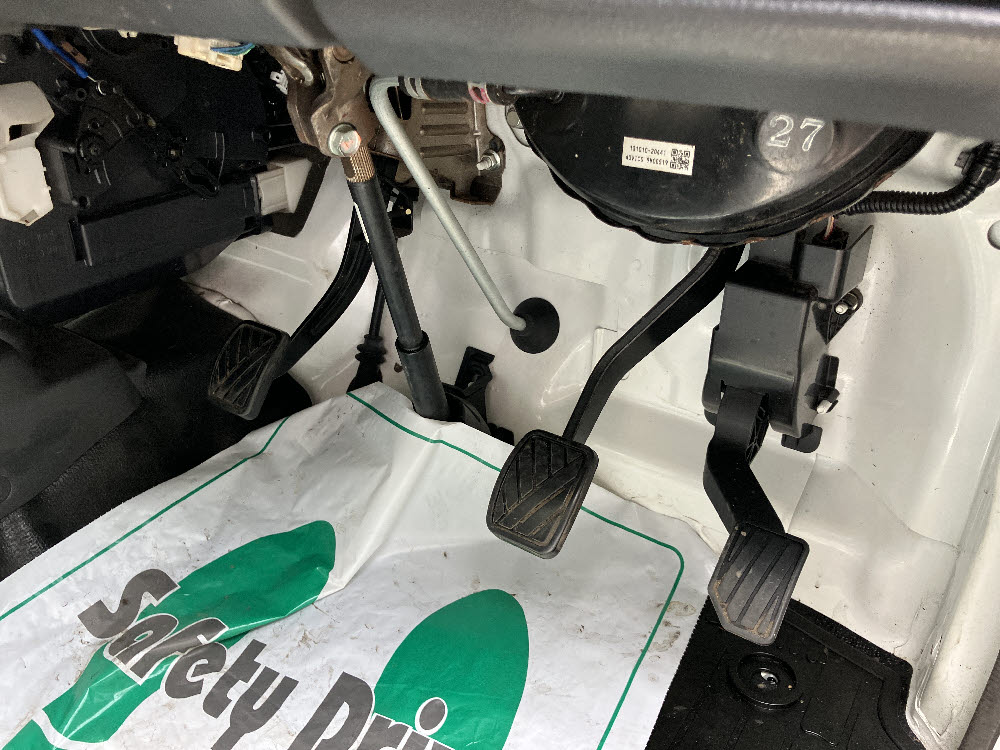 スズキ　キャリートラック　KC 4WD MT19枚目