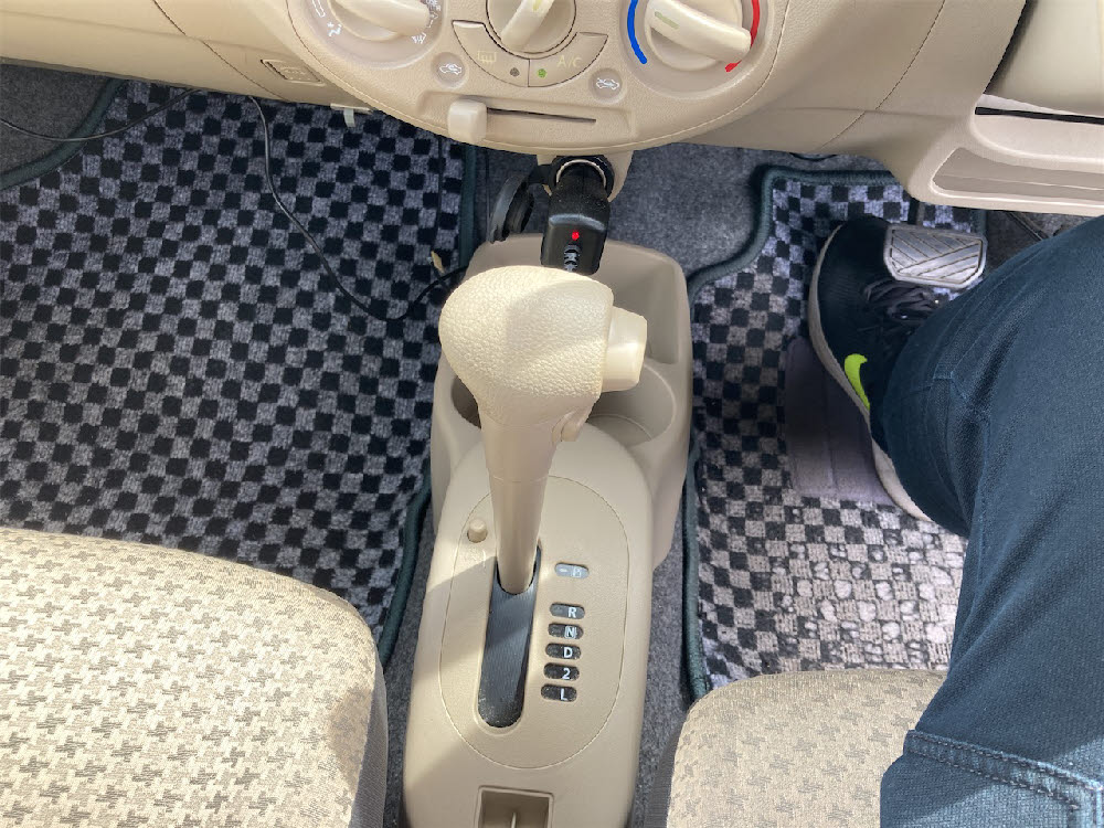 スズキ　アルト　F16枚目