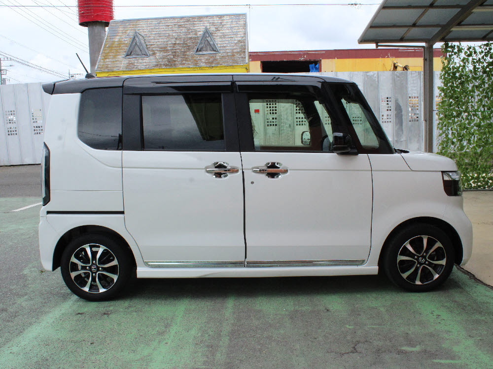 ホンダ　N BOXカスタム　コーディネートスタイル　2トーン3枚目