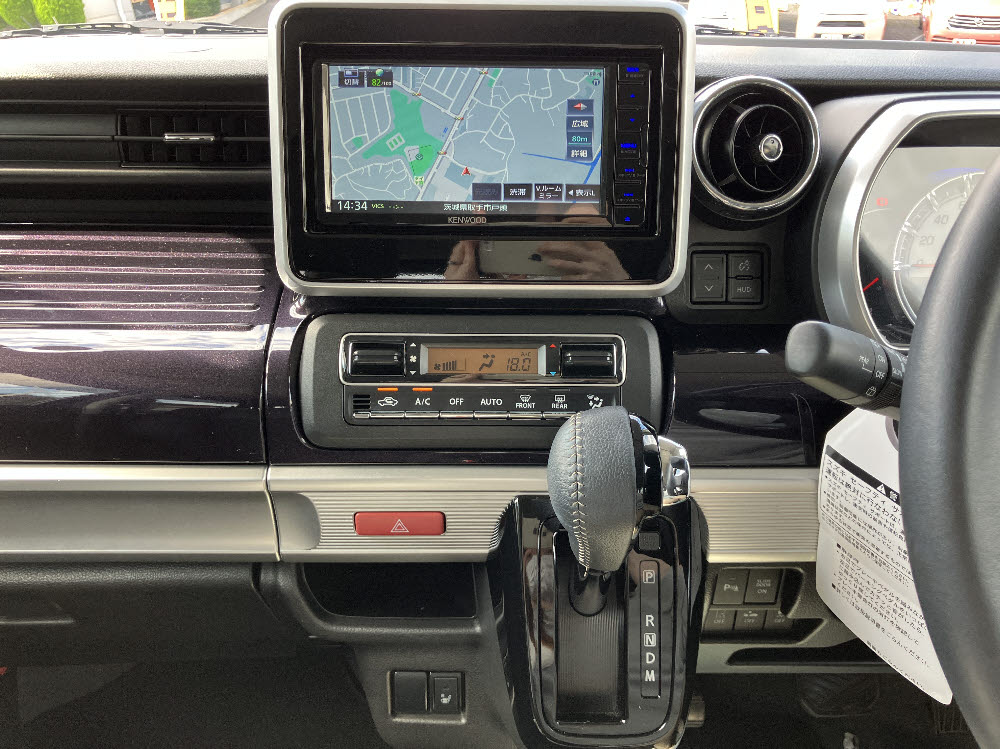 スズキ　スペーシアカスタム　HYBRID XSターボ16枚目
