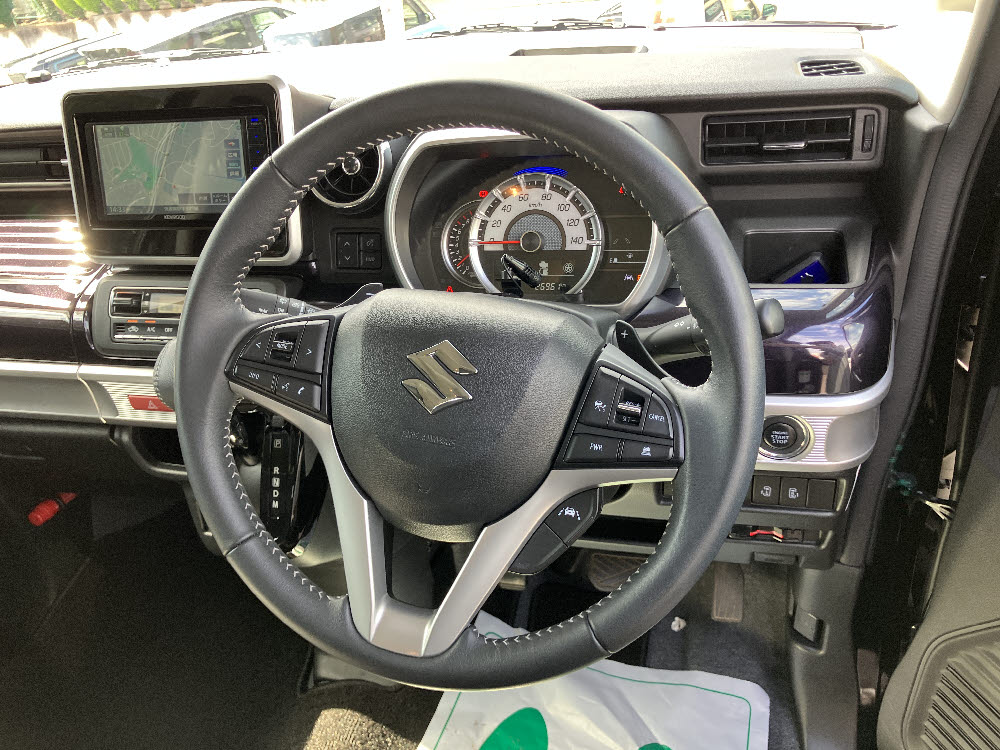スズキ　スペーシアカスタム　HYBRID XSターボ6枚目