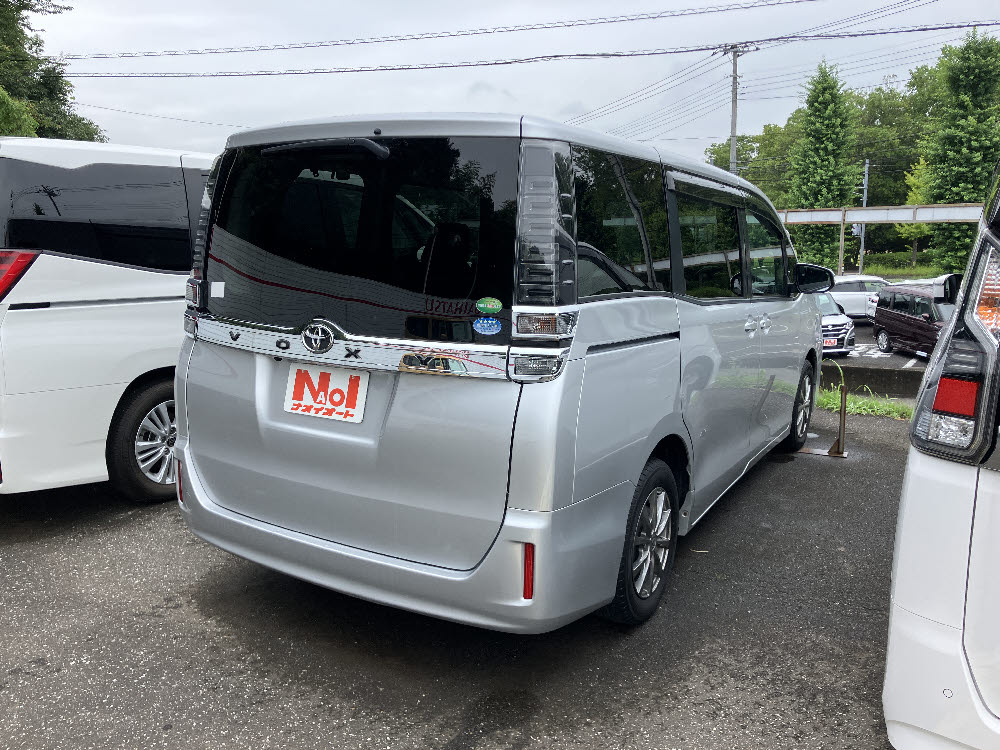 トヨタ　ヴォクシー　X6枚目