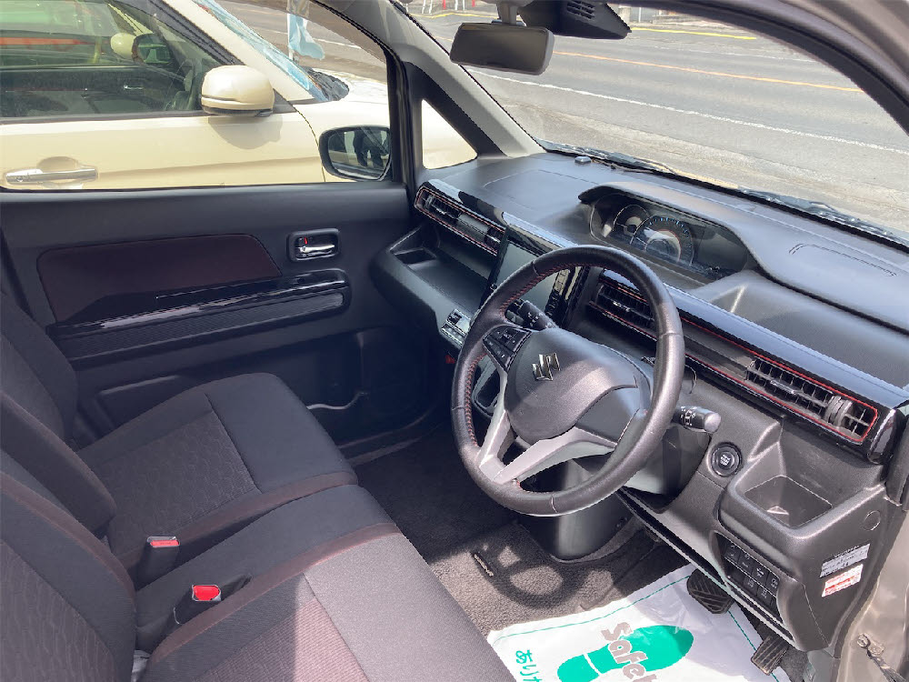 スズキ　ワゴンRスティングレーHYBRID　X9枚目