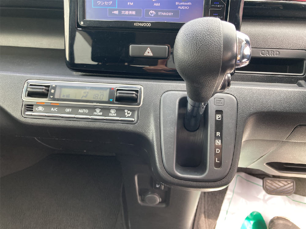 スズキ　ワゴンRスティングレーHYBRID　X15枚目