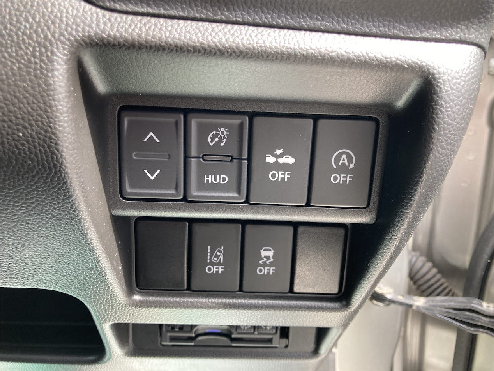 スズキ　ワゴンRスティングレーHYBRID　X18枚目